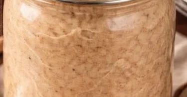 Texas Roadhouse-style cinnamon honey butter served with bread rolls