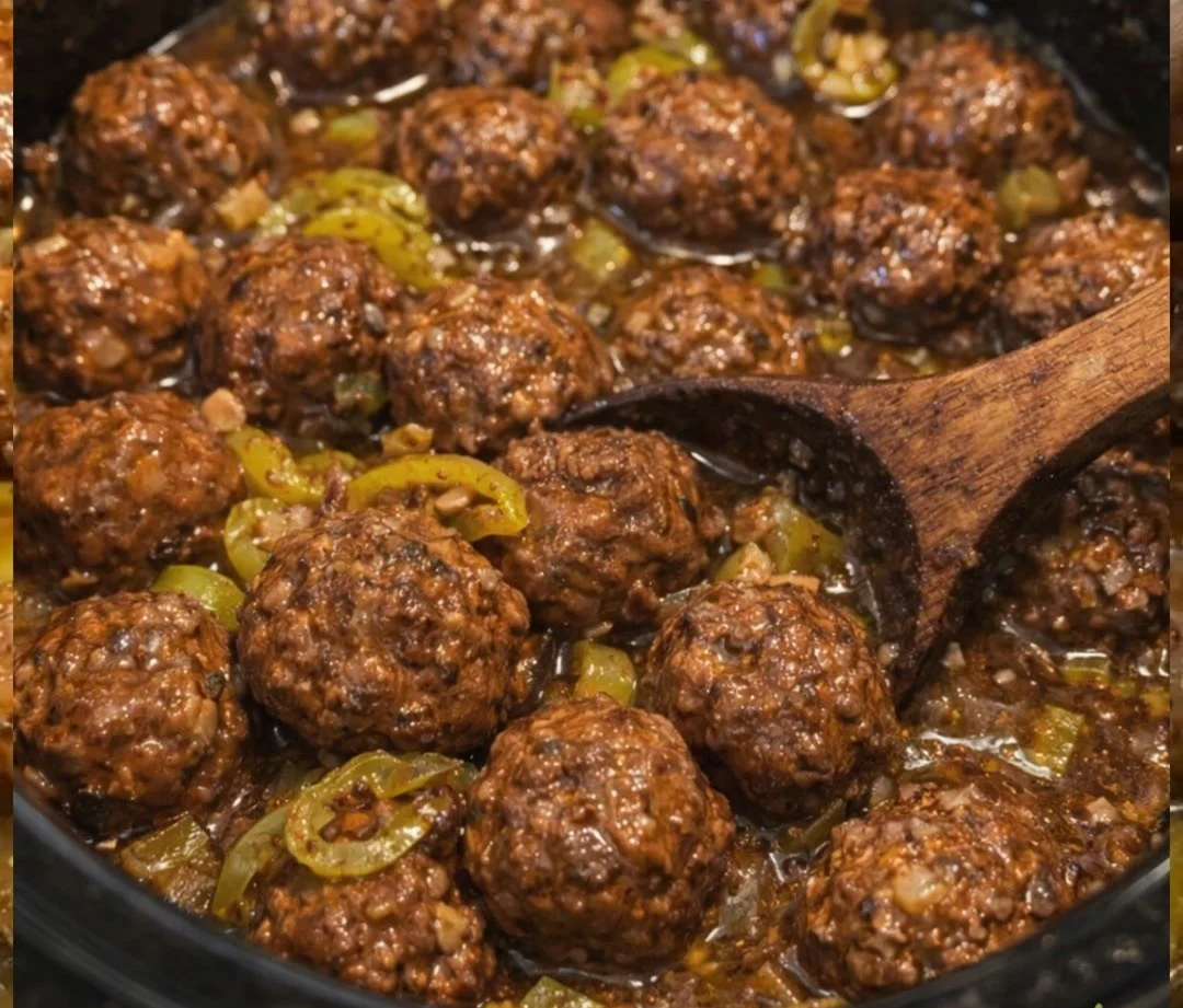 The Easiest Crockpot Meatballs Everyone Is Obsessed With