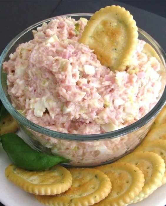 Old-Fashioned Bologna Salad